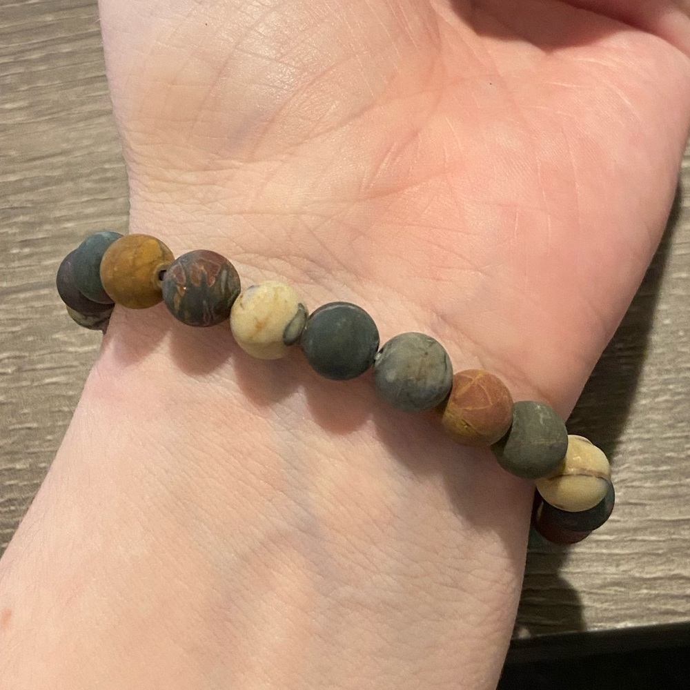 Bead bracelet